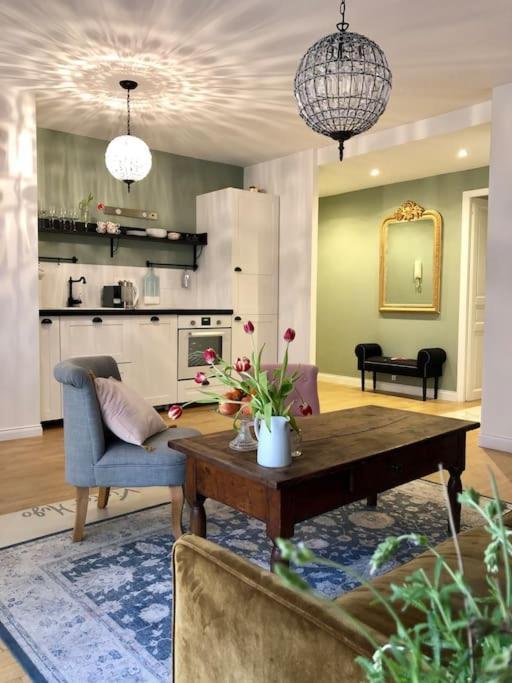 Large Magnificent Terrace Apartment นีซ ภายนอก รูปภาพ